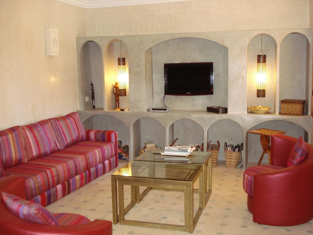 Riad Janoub تزنيت‎ المظهر الخارجي الصورة